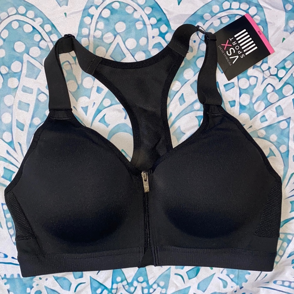 Victoria’s Secret VSX Incredible Sport sports bra 34b